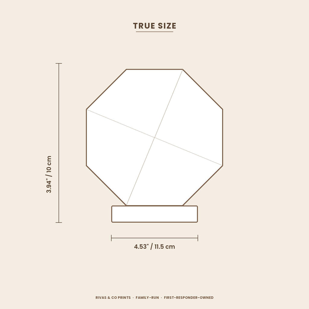 Size diagram for octagonal Personalized Crystal Award on a base, 3.94" tall and 4.53" wide (10 x 11.5 cm)